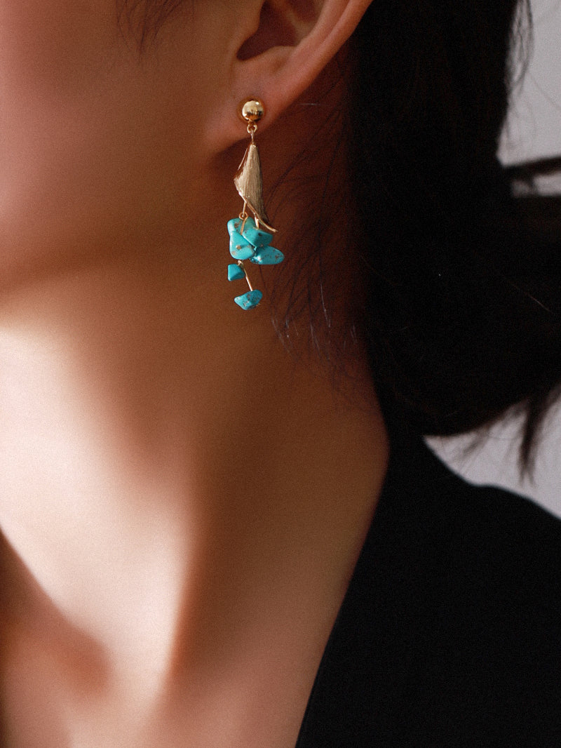 Vintage Leaf Wrapped Turquoise Tassel Gold Stud Earrings